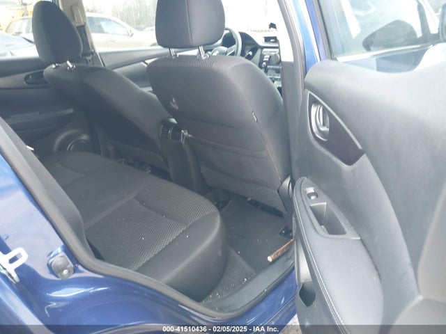 JN1BJ1CR6JW203904 Nissan Rogue Sport S