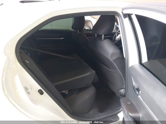 4T1C11BK1NU054269 Toyota Camry Le Awd