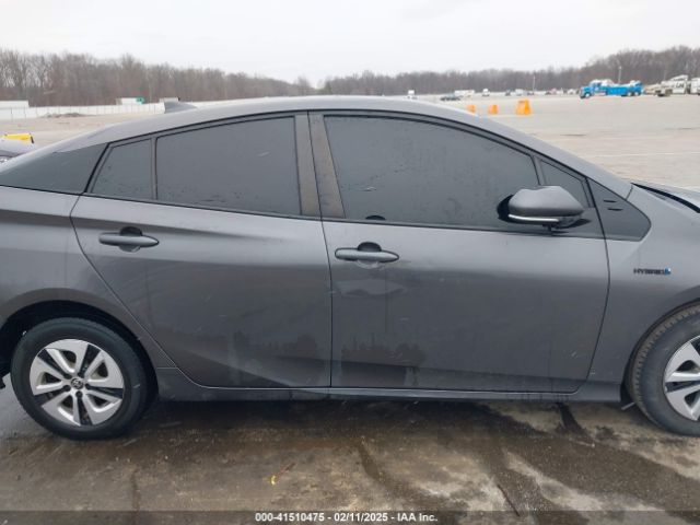 JTDKARFU1J3545368 Toyota Prius Three