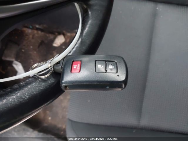 JTMRFREV6JJ734927 Toyota Rav4 Adventure/xle