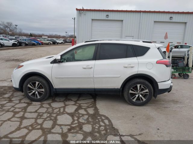 JTMRFREV6JJ734927 Toyota Rav4 Adventure/xle
