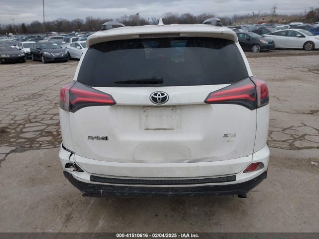 JTMRFREV6JJ734927 Toyota Rav4 Adventure/xle