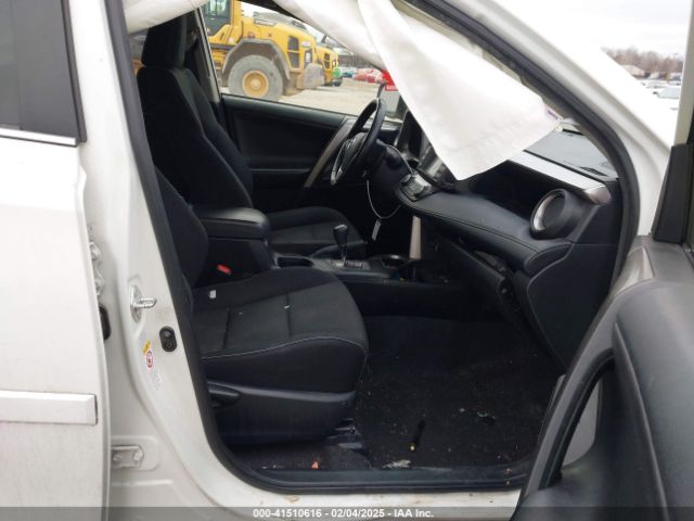 JTMRFREV6JJ734927 Toyota Rav4 Adventure/xle