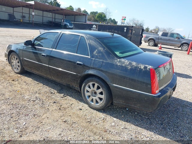 2007 CADILLAC DTS 1G6KD57947U214574 Photo 2