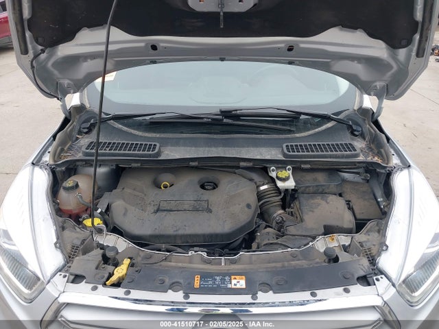1FMCU9J96JUD28712 Ford Escape Titanium
