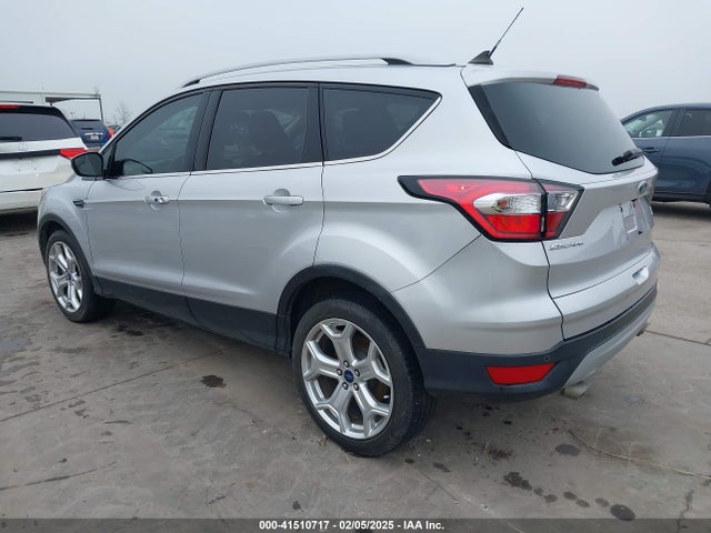 1FMCU9J96JUD28712 Ford Escape Titanium
