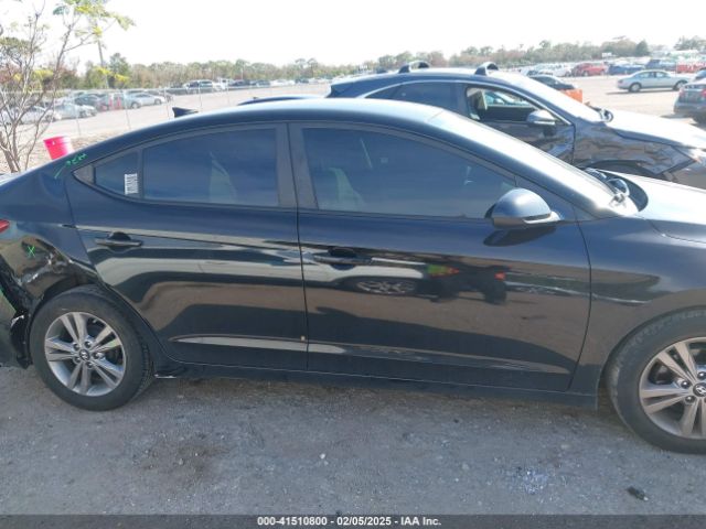 KMHD84LF9HU381302 Hyundai ELANTRA SE