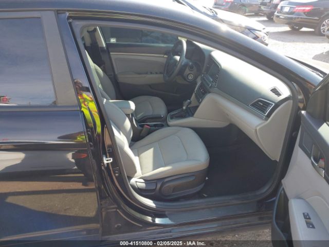 KMHD84LF9HU381302 Hyundai ELANTRA SE