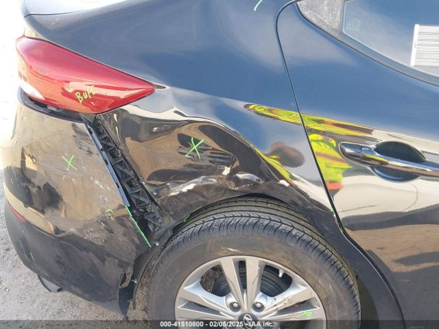 KMHD84LF9HU381302 Hyundai ELANTRA SE