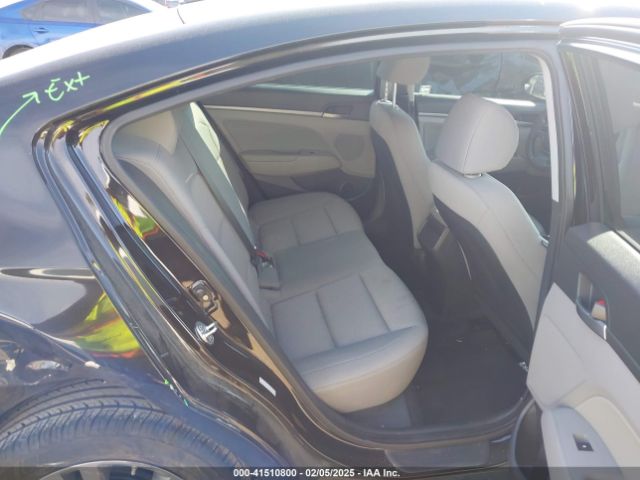 KMHD84LF9HU381302 Hyundai ELANTRA SE
