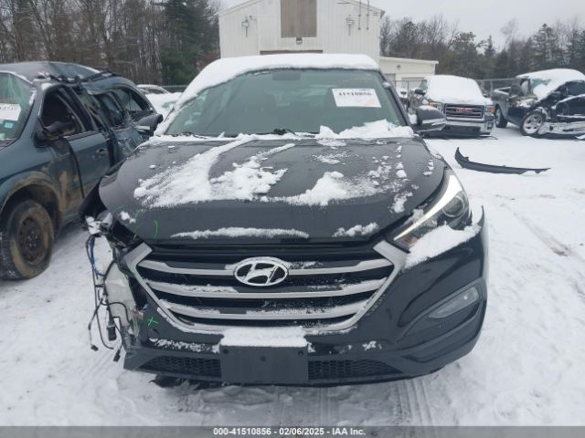KM8J3CA48HU533258 Hyundai Tucson Se Plus