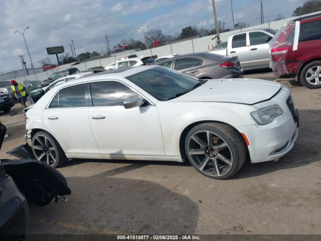 2C3CCAEG9GH128151 Chrysler 300C