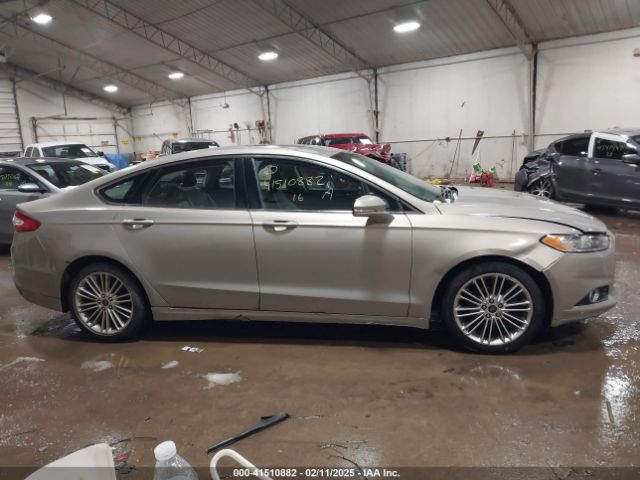 3FA6P0T99GR127779 Ford FUSION SE