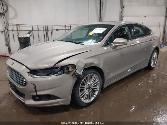 3FA6P0T99GR127779 Ford FUSION SE