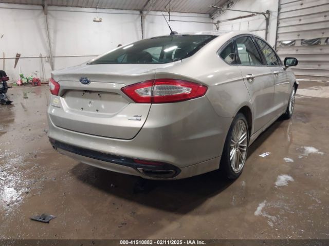 3FA6P0T99GR127779 Ford FUSION SE