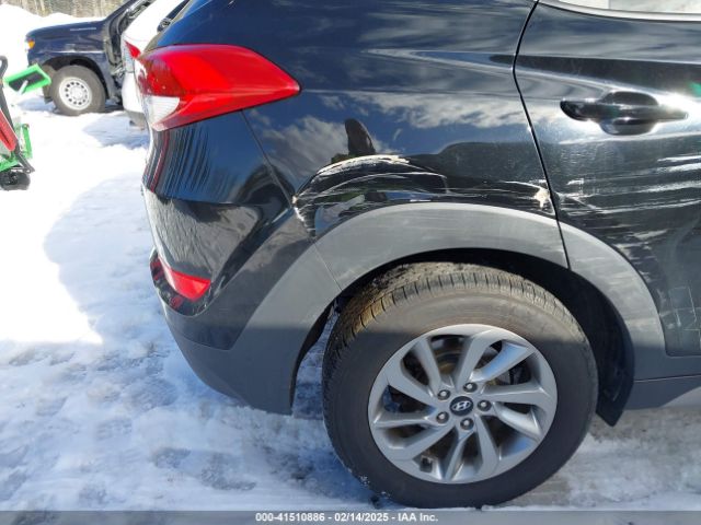 KM8J3CA45HU587519 Hyundai TUCSON SE