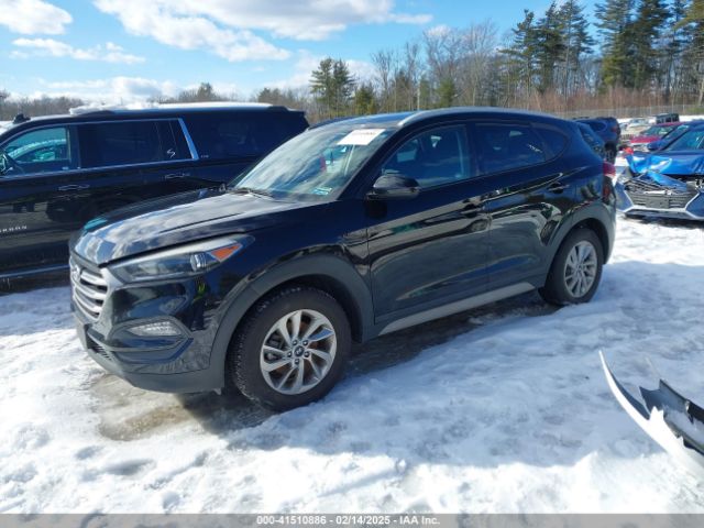 KM8J3CA45HU587519 Hyundai TUCSON SE