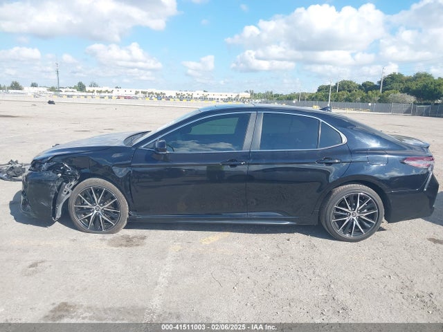 4T1T11AK4RU258880 Toyota CAMRY SE