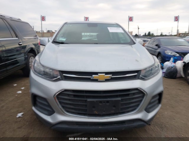 Chevrolet TRAX LS 2018 3GNCJNSB5JL393897 Image 11