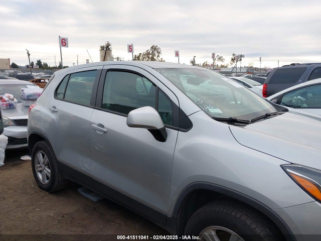 Chevrolet TRAX LS 2018 3GNCJNSB5JL393897 Image 12