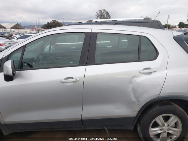 Chevrolet TRAX LS 2018 3GNCJNSB5JL393897 Image 13