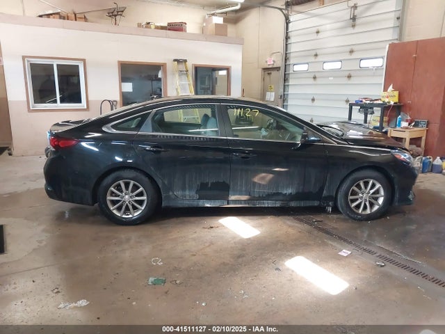 Hyundai SONATA SE 2018 5NPE24AF4JH667880 Image 13