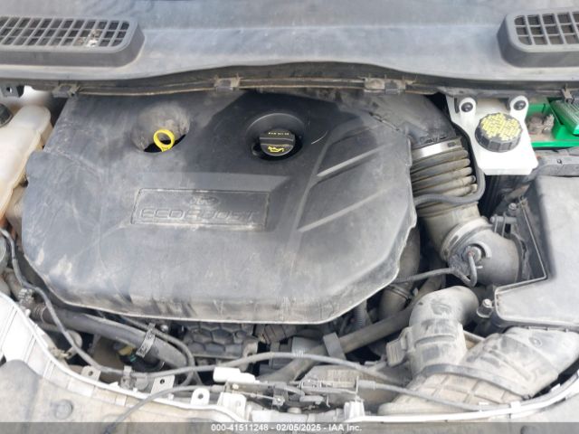 1FMCU0G95FUC44200 Ford ESCAPE SE