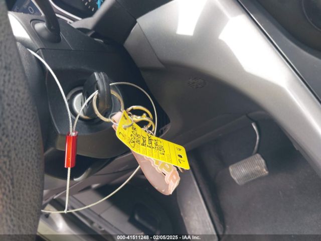 1FMCU0G95FUC44200 Ford ESCAPE SE