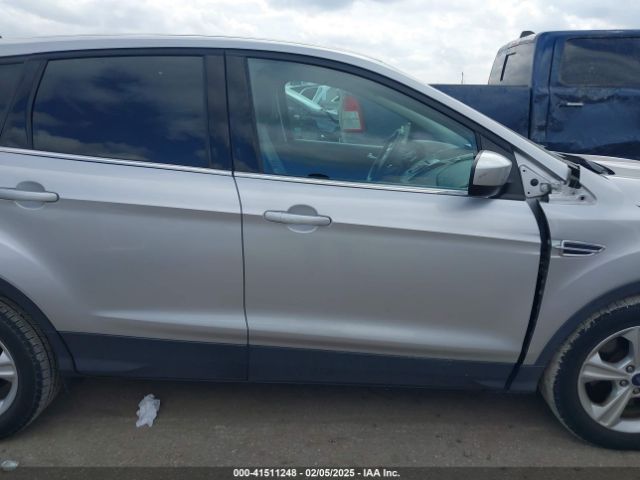 1FMCU0G95FUC44200 Ford ESCAPE SE