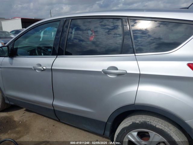 1FMCU0G95FUC44200 Ford ESCAPE SE