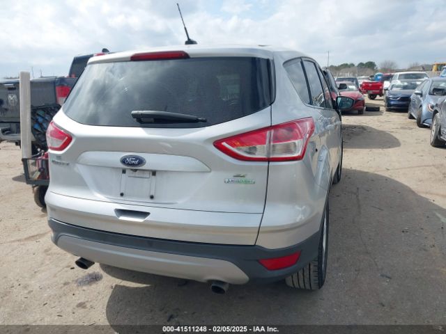 1FMCU0G95FUC44200 Ford ESCAPE SE