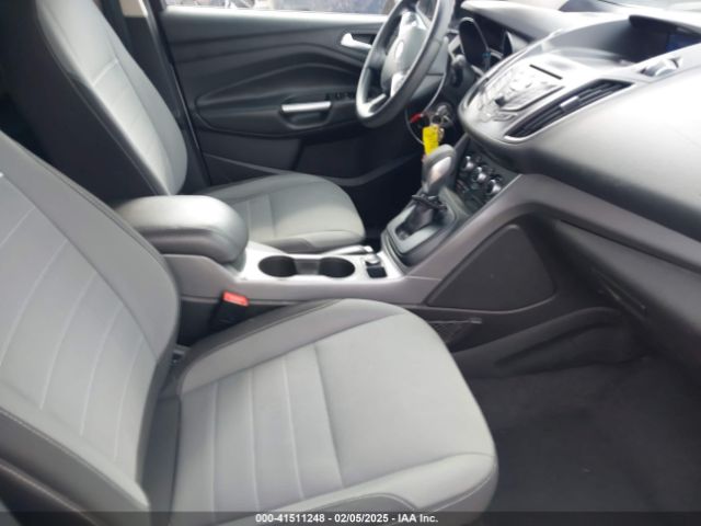 1FMCU0G95FUC44200 Ford ESCAPE SE