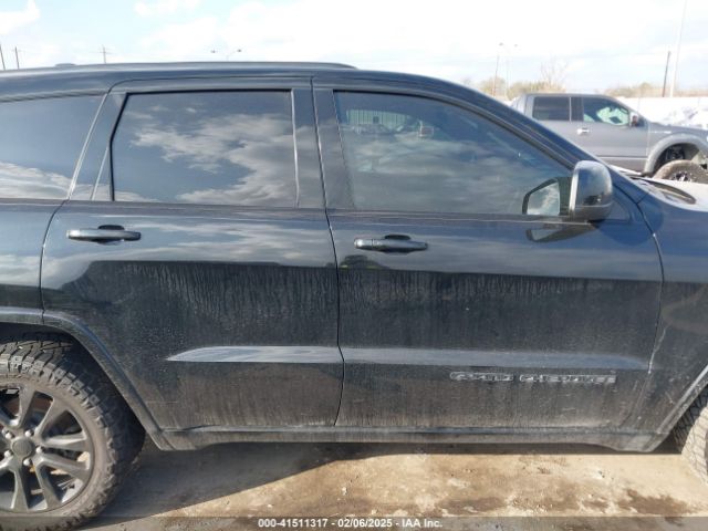 1C4RJEAG0HC880673 Jeep Grand Cherokee Altitude 4x2