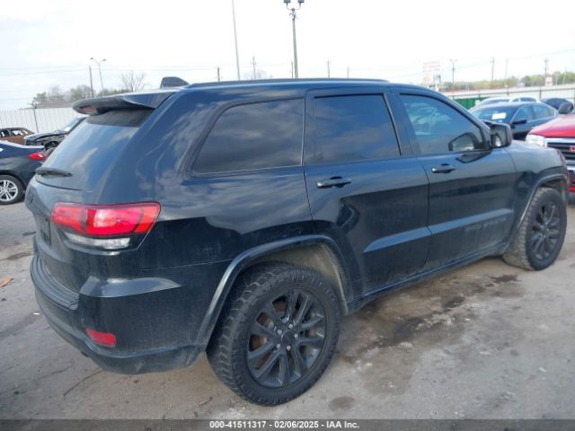 1C4RJEAG0HC880673 Jeep Grand Cherokee Altitude 4x2