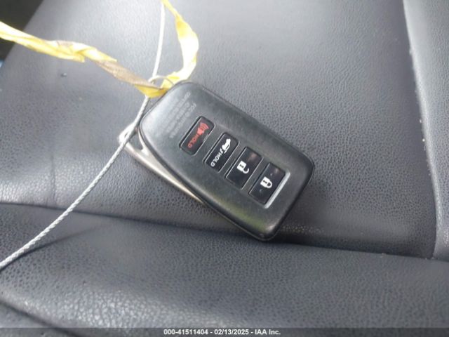 JTJYARBZXH2077603 Lexus NX 200T