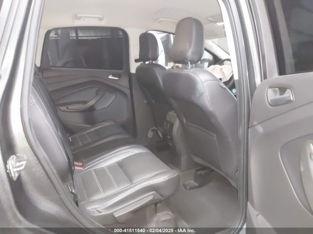1FMCU0HD2JUD60143 Ford ESCAPE SEL