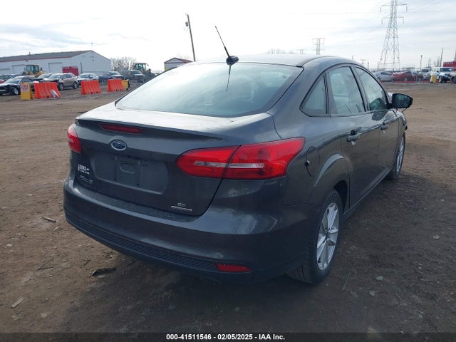 Ford FOCUS SE 2015 1FADP3F22FL299205 Image 4