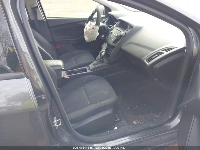 Ford FOCUS SE 2015 1FADP3F22FL299205 Image 5