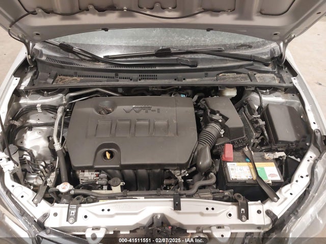 2T1BURHE7JC113193 Toyota COROLLA LE