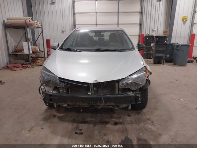 2T1BURHE7JC113193 Toyota COROLLA LE