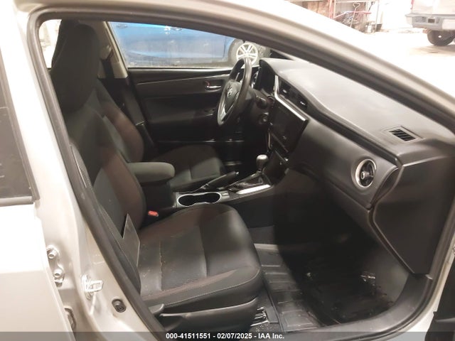 2T1BURHE7JC113193 Toyota COROLLA LE