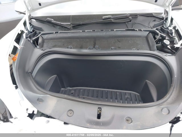 2024 TESLA MODEL Y 7SAYGDEF4RA278532 Photo 9