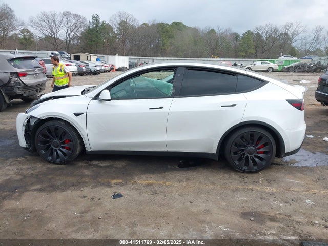 7SAYGDEF4RA278532 Tesla Model Y Performance Dual Motor All-wheel Drive