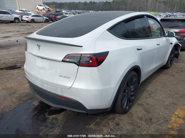 2024 TESLA MODEL Y 7SAYGDEF4RA278532 Photo 3
