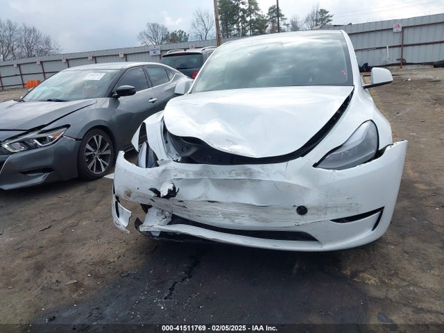 2024 TESLA MODEL Y 7SAYGDEF4RA278532 Photo 5