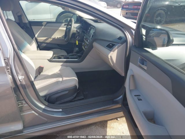 5NPE24AF6KH750034 Hyundai SONATA SE