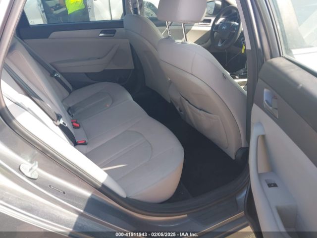 5NPE24AF6KH750034 Hyundai SONATA SE