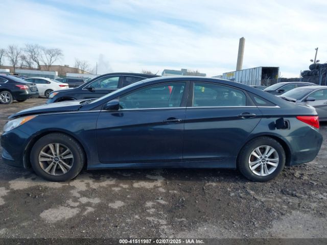5NPEB4AC3EH925303 Hyundai gamma