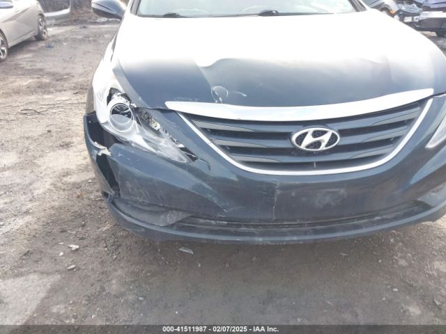 5NPEB4AC3EH925303 Hyundai gamma