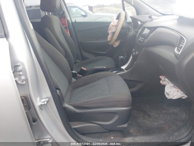 KL7CJKSB5LB028290 Chevrolet Trax Fwd Ls